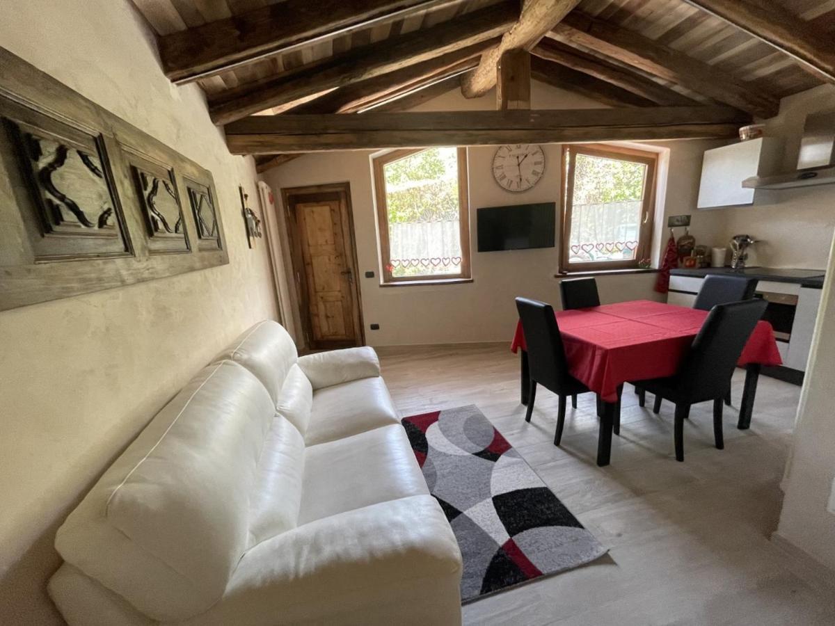 Profumo Di Legno Apartment Aosta Exterior photo